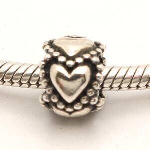Authentic PANDORA Everlasting Love Charm - 790448